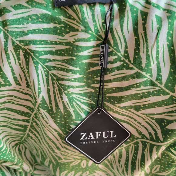 NEW Palm Leaf Print Matching 2pc Cropped Top & Pants Set Size 6 - Picture 6 of 6